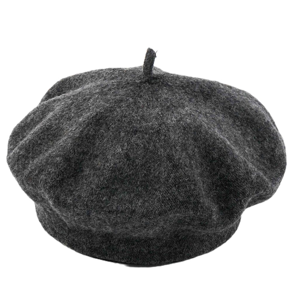 Béret Français – Mode parisienne pour tenues artistiques et décontractées