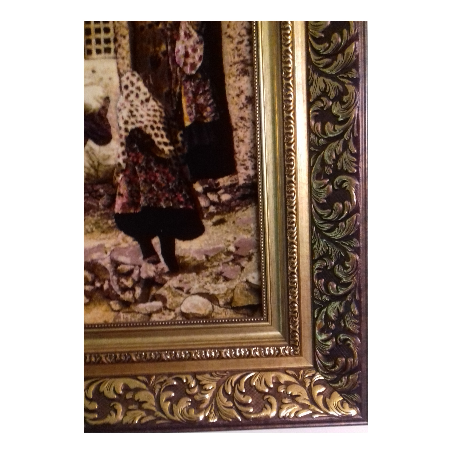 Tapis persan figuratif noué à la main de Tabriz représentant un art intemporel inspiré du village d’Abyaneh