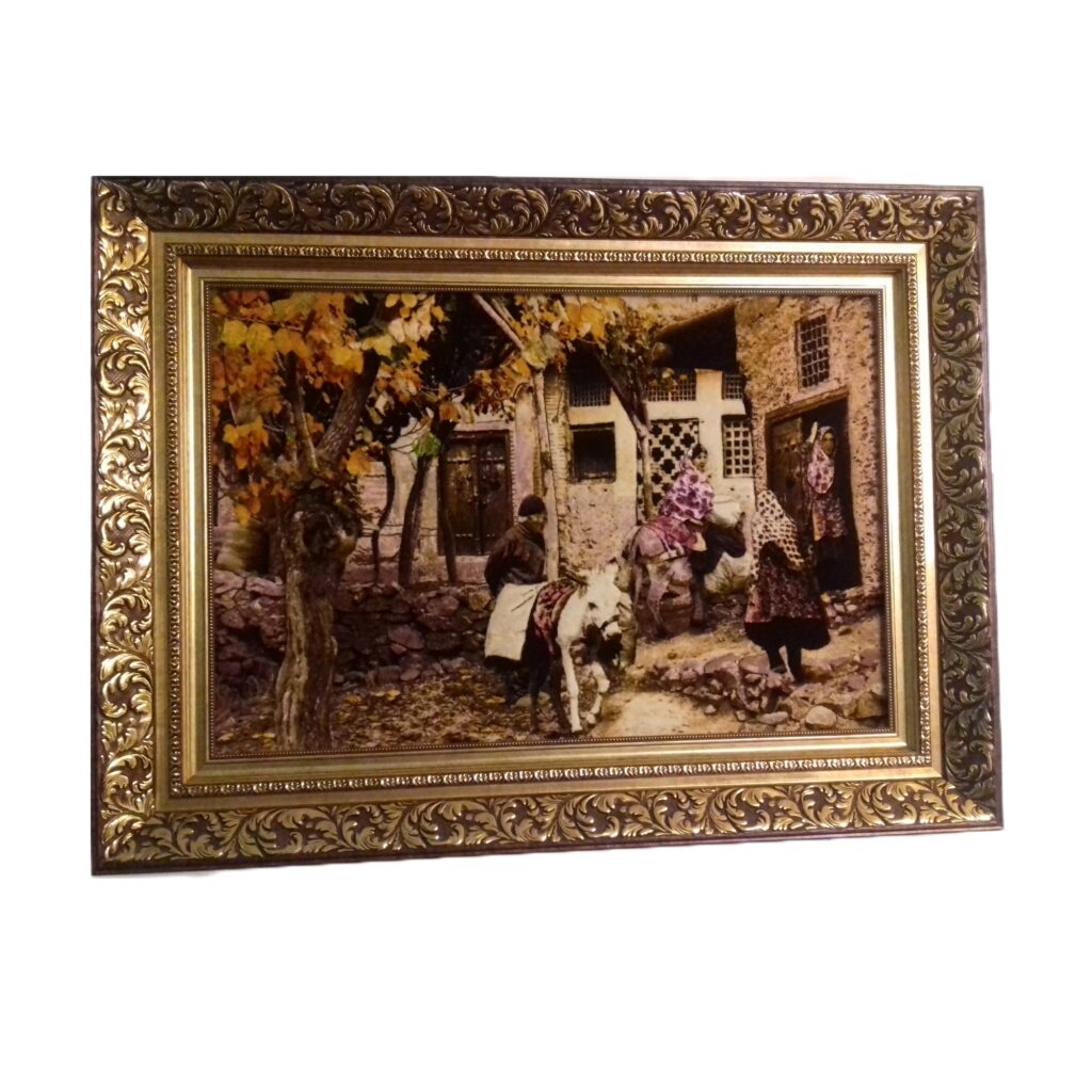 Tapis persan figuratif noué à la main de Tabriz représentant un art intemporel inspiré du village d’Abyaneh