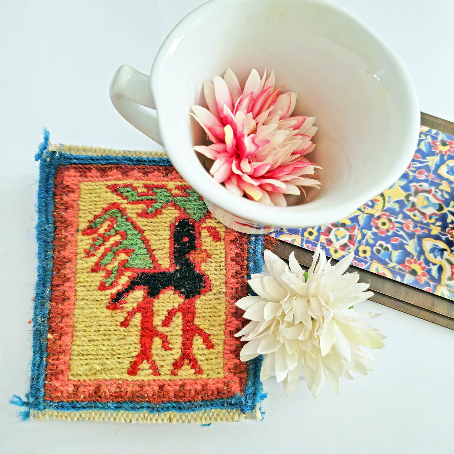 Sous-verre Kilim Persan Tissé à la Main – Idéal pour la Décoration Intérieure