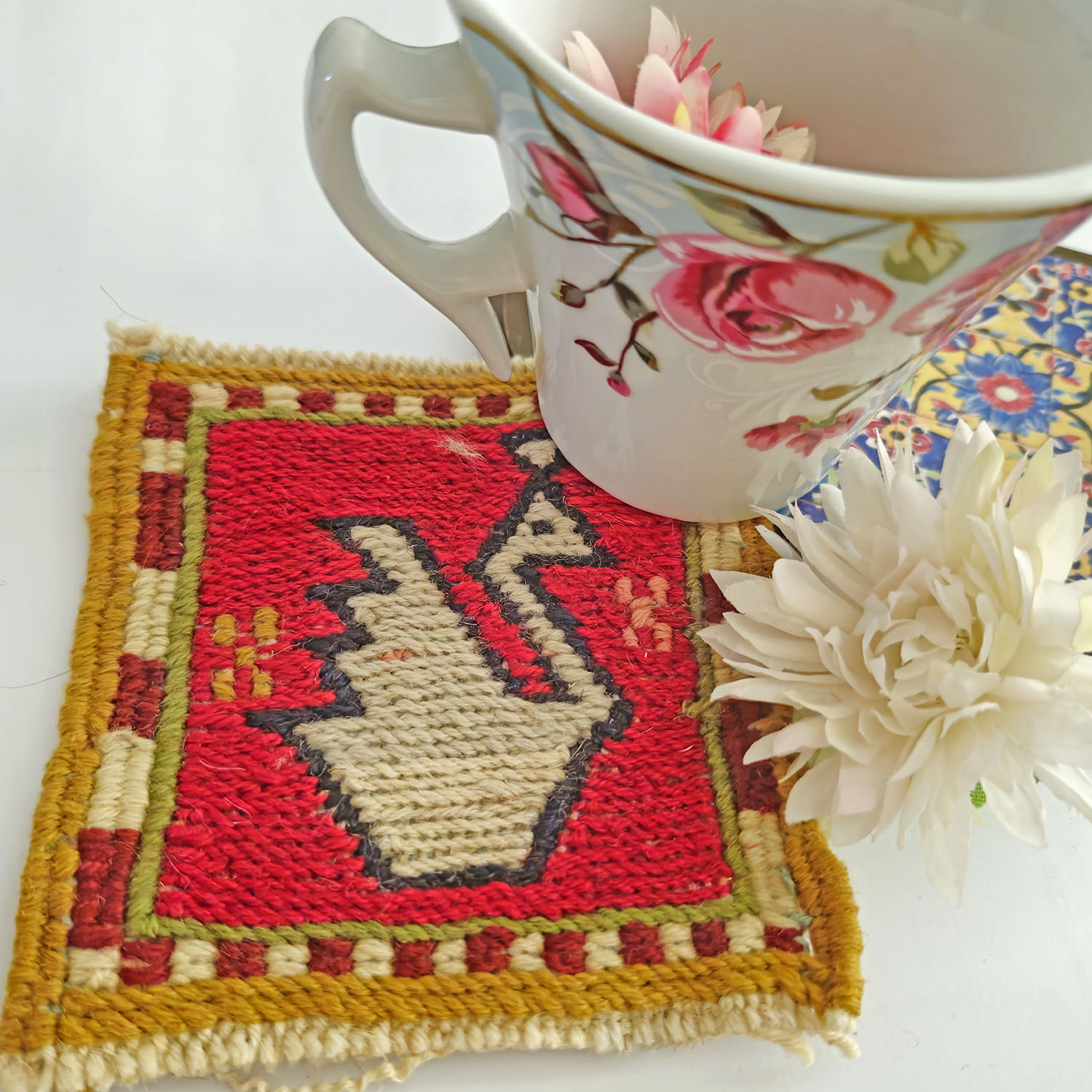 Sous-verre Kilim Persan Tissé à la Main – Accessoire de Table Décoratif Unique