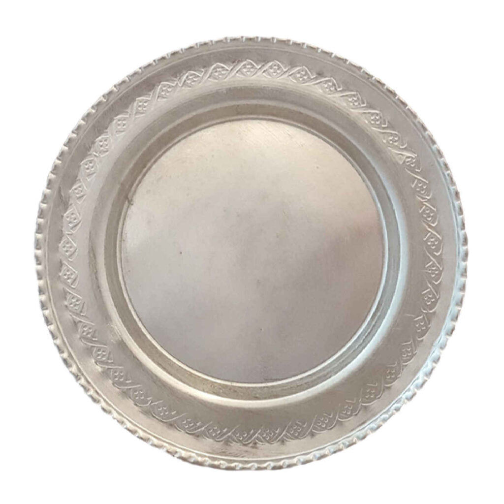 Assiette de vaisselle en cuivre persan - Design intemporel pour un dîner élégant