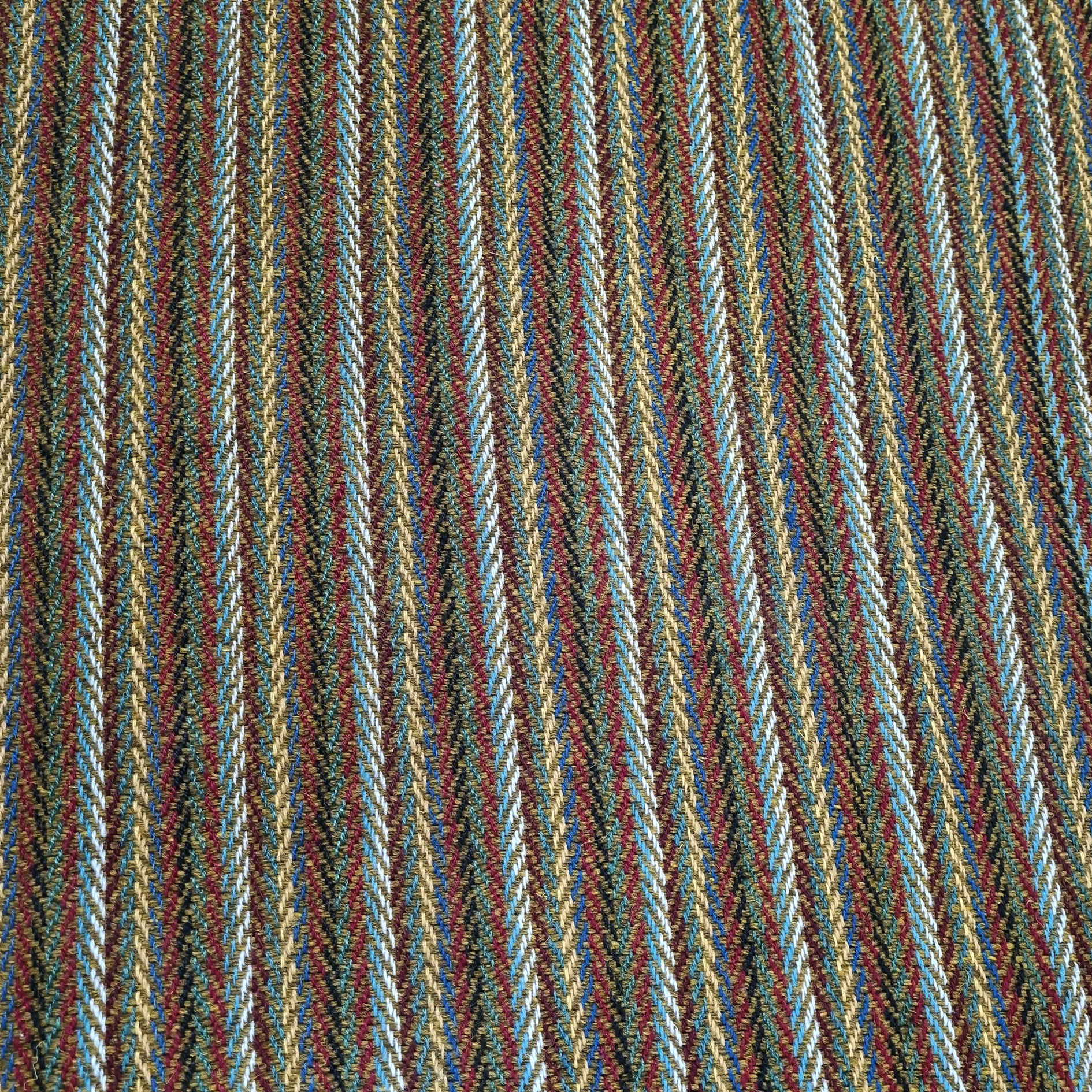 Tapis Jajim persan tissé à plat à Arak, rayé traditionnel cramoisi