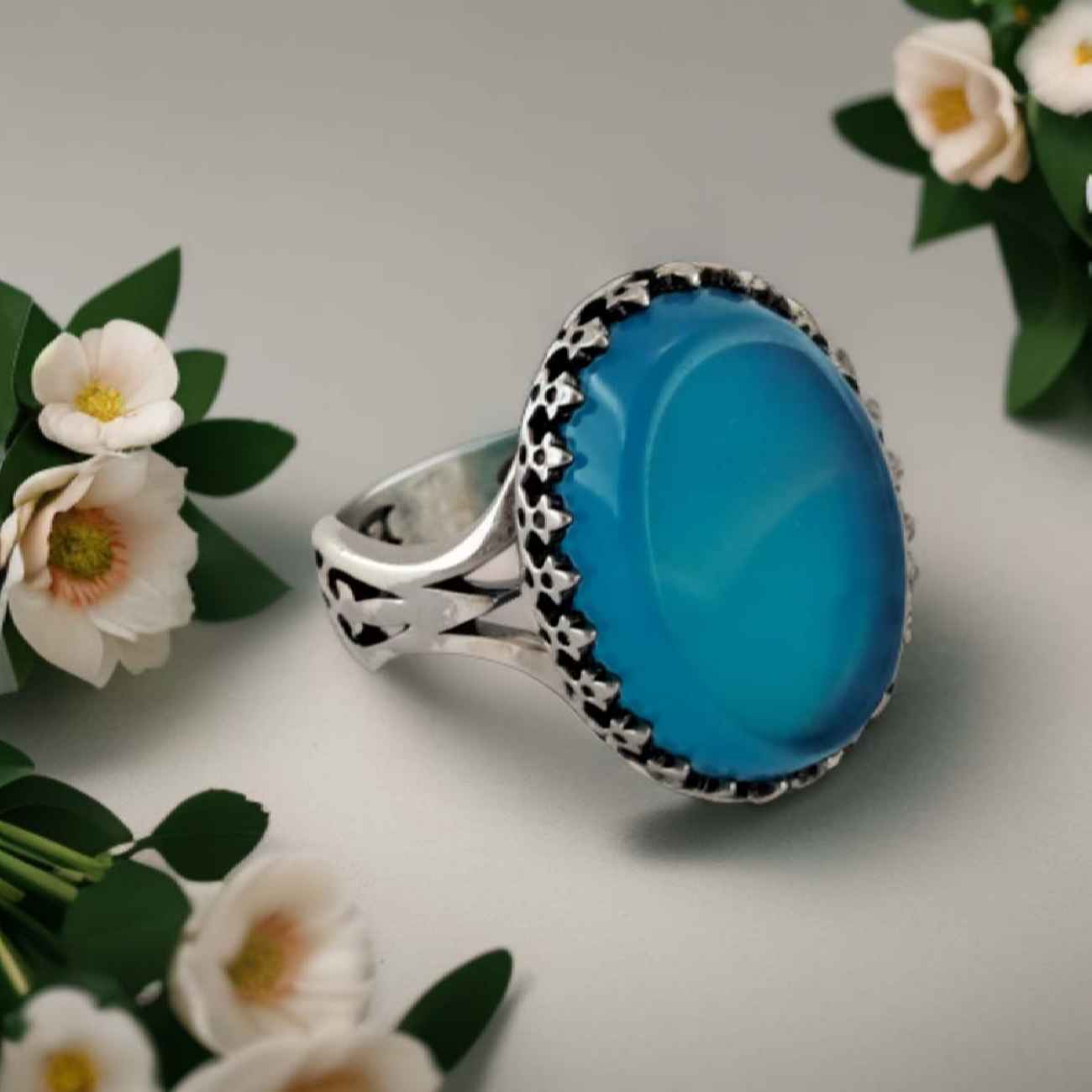 Bague en argent pour homme avec Agate et design de pointe de lance avec pierre turquoise