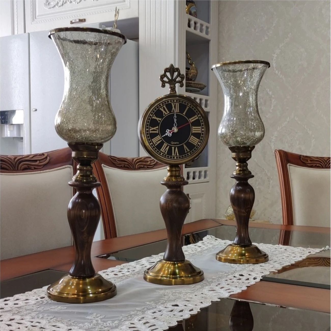 Ensemble de 2 porte-bougies en bois avec horloge de bureau – Idéal pour une décoration intérieure élégante.