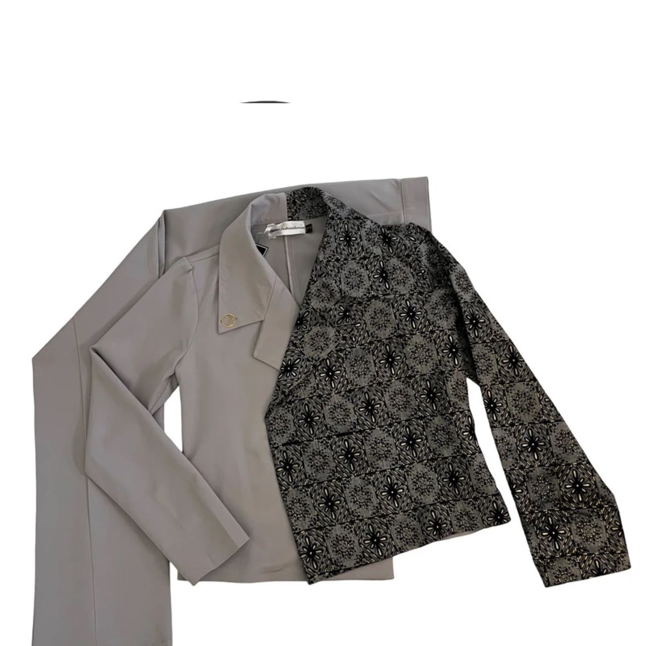 Le costume de la femme moderne : style, confort et classe