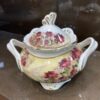 Service à thé en porcelaine victorienne 13 pièces de la collection florale élégante modèle Prestige