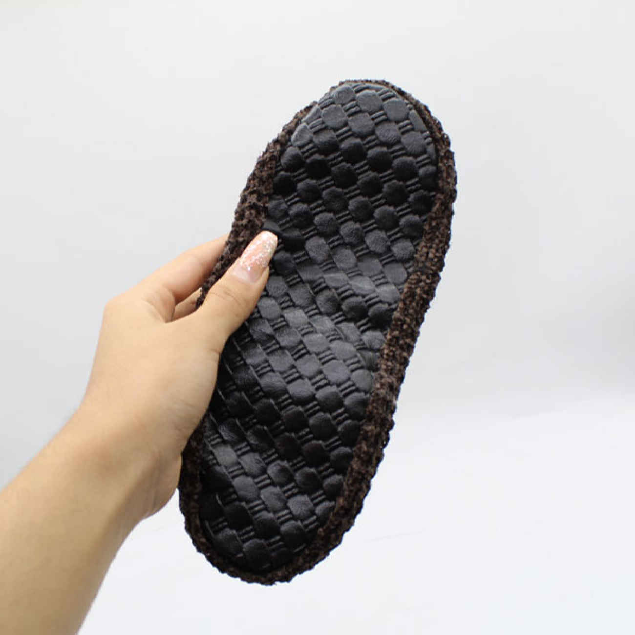 Chausson au crochet Nikta pour femmes avec design léopard en brun