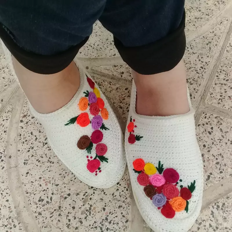 Chaussures Giveh – Chaussures respirantes persanes faites à la main avec broderie