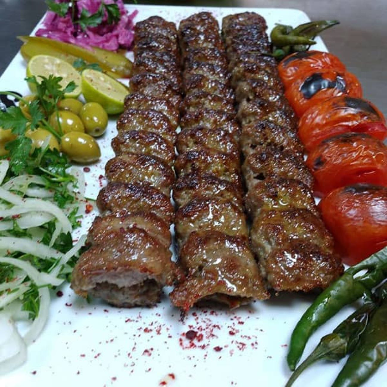 Machine à kebab Adana 1950H – Outil rapide de fabrication de kebab