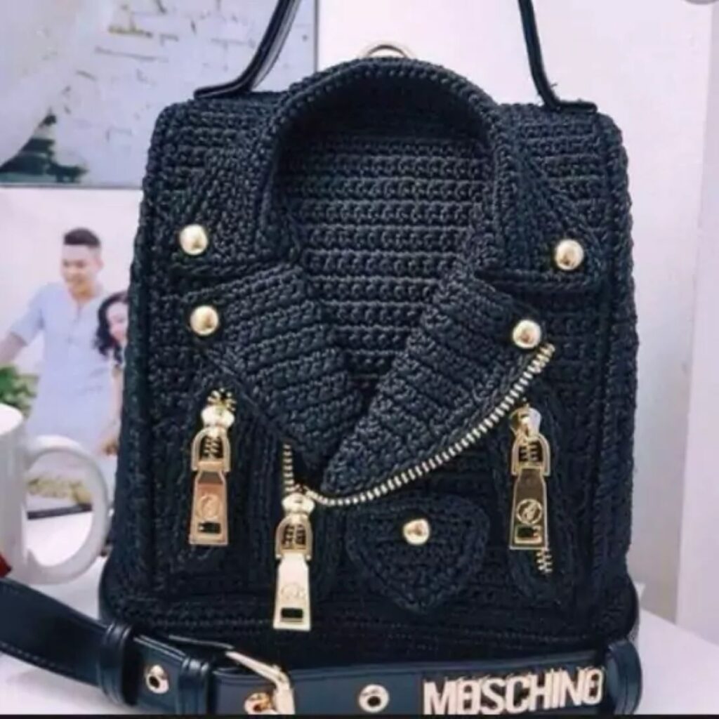 Sac au Crochet Fait Main Style Manteau Bohème – Unique et Élégant