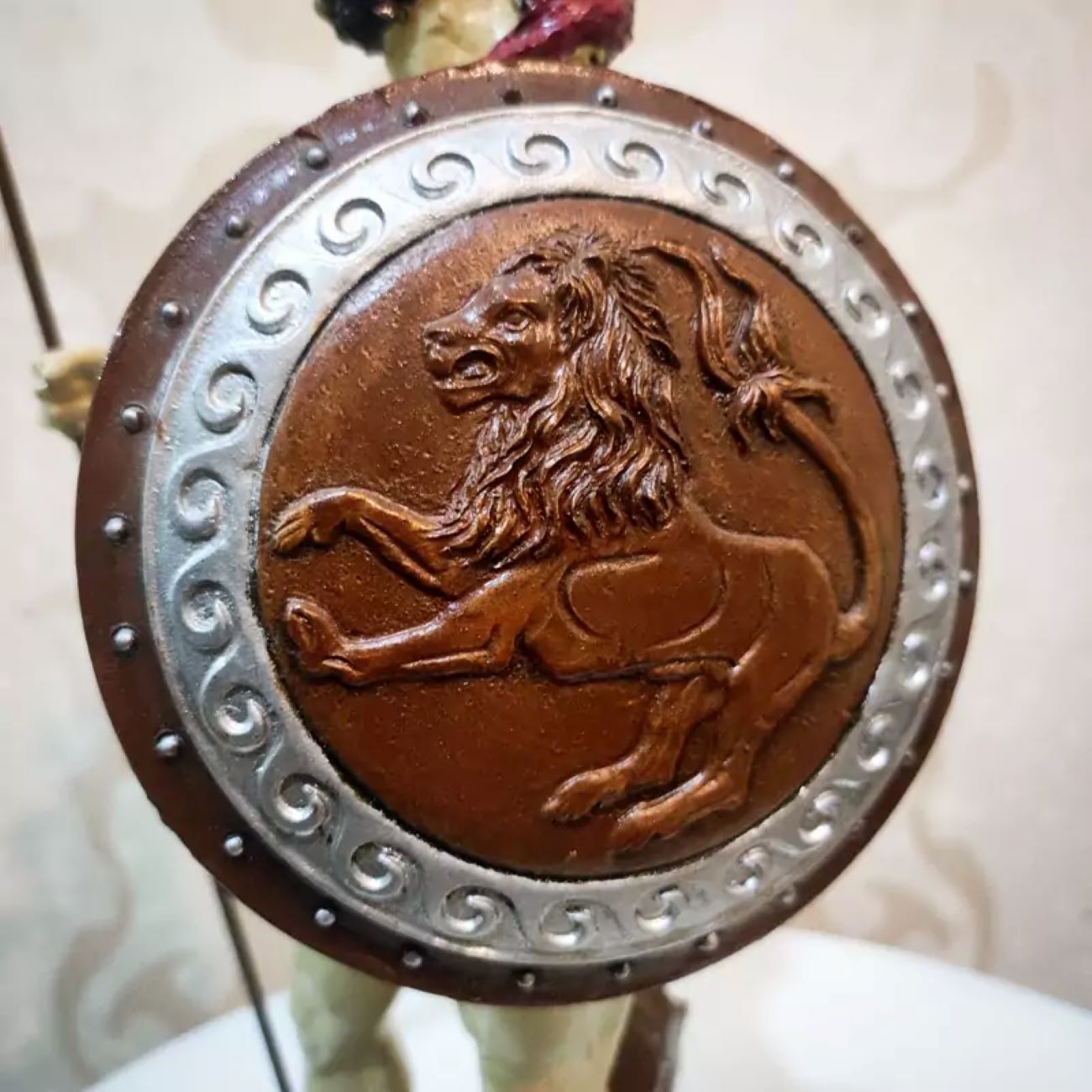 Figurine de soldat roumain colorée – Détails soignés, parfaite pour l’exposition et la collection