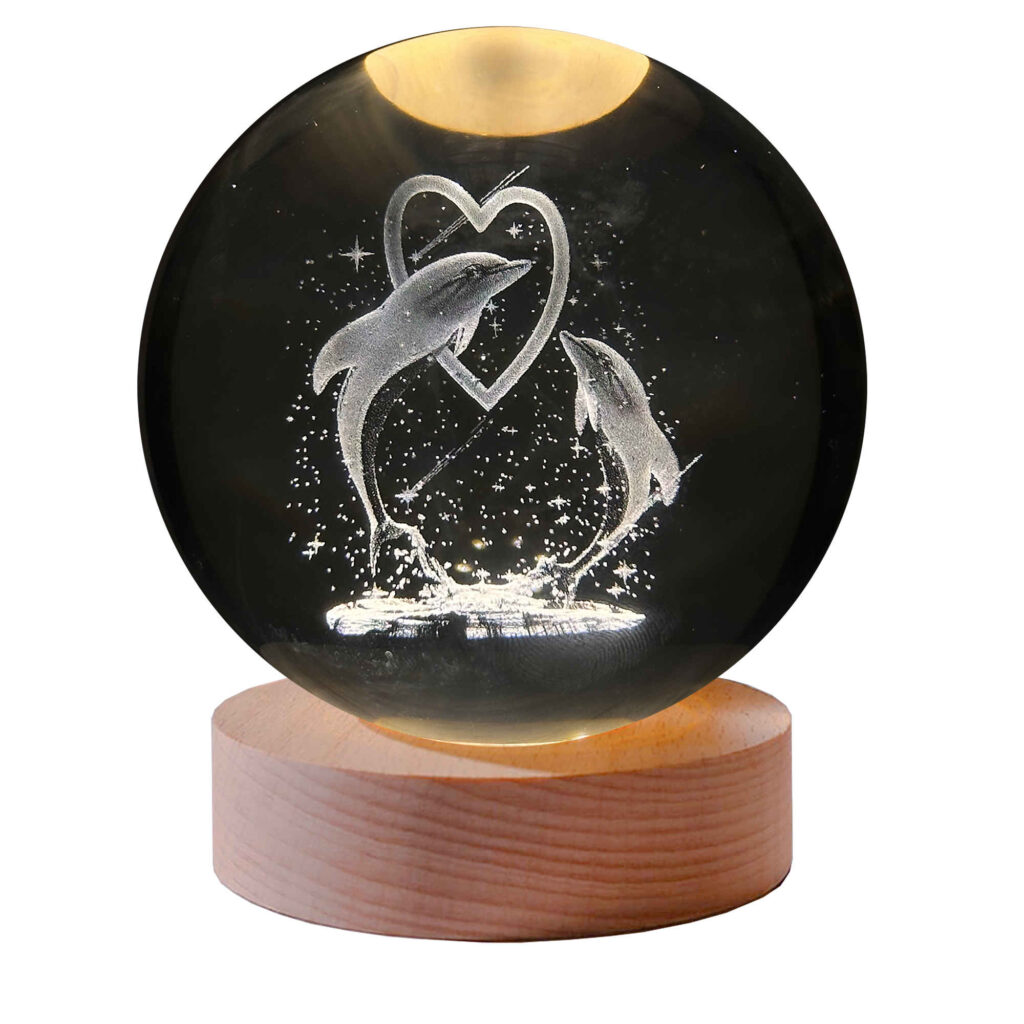 Lampe boule de cristal – veilleuse féerique cœur et baleine