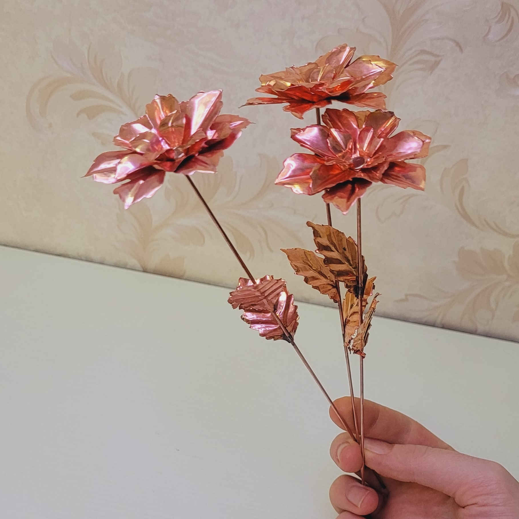 Fleur en Cuivre Décorative – Élevez Votre Décoration de Maison avec Art Floral Artisanale (x5)