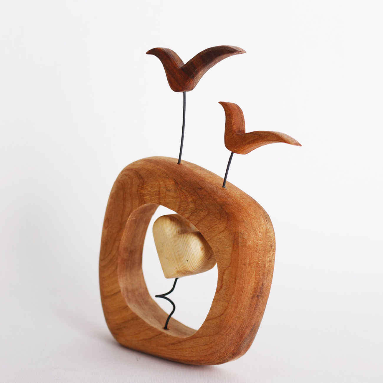 Figurine décorative d’oiseau en bois – Artisanat naturel adapté à la décoration intérieure