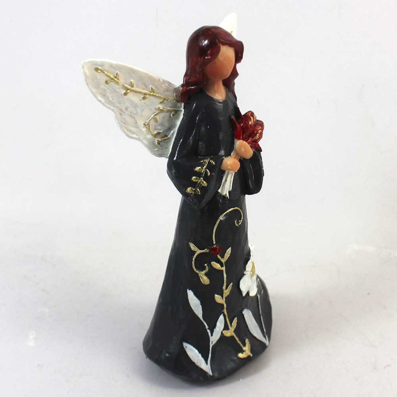 Statue d’ange gracieux avec bouquet – Symbole de sérénité et d’élégance 2 pièces