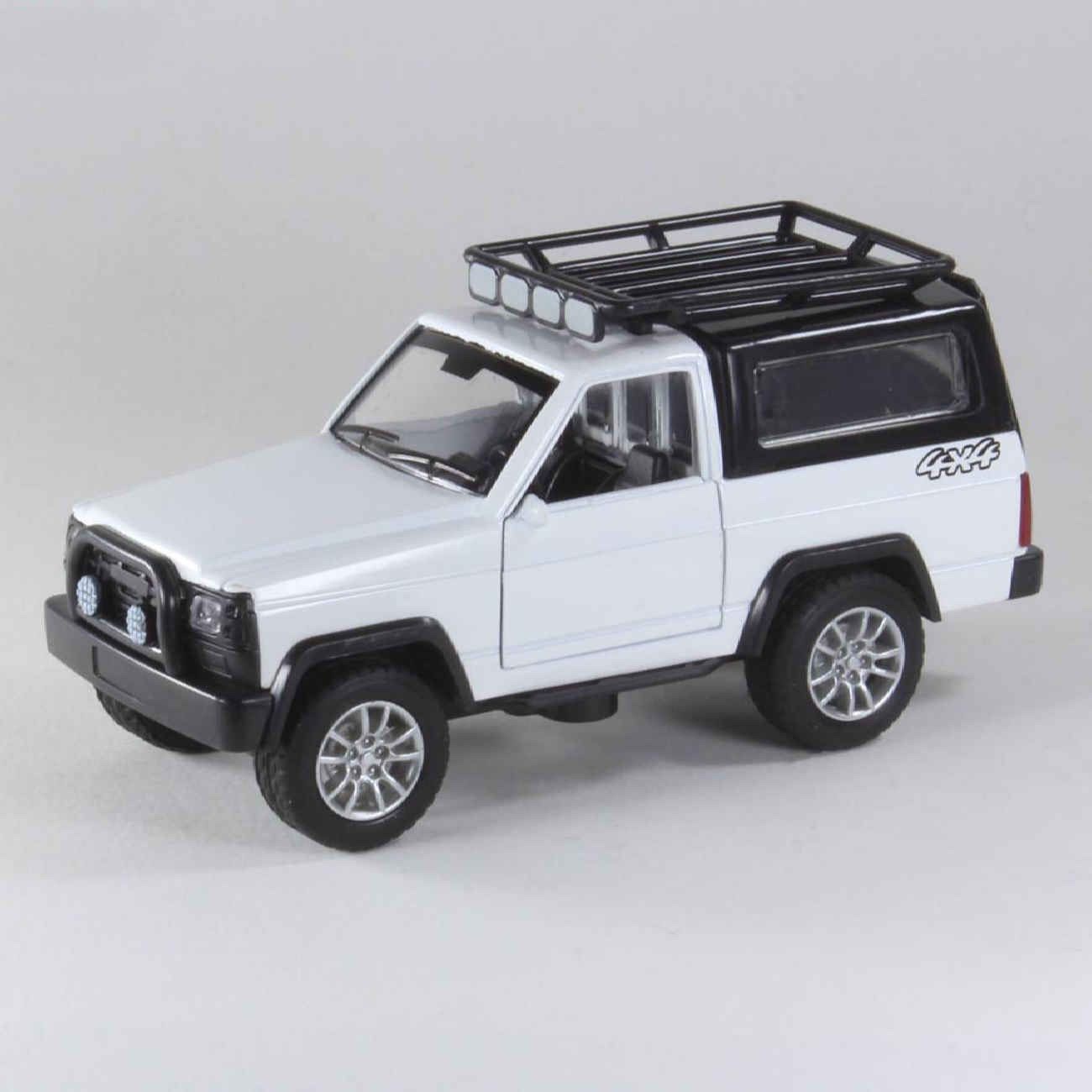 Voiture jouet Nissan Patrol 1988 Diecast – modèle 4×4 parfait pour les collectionneurs et fans de tout-terrain