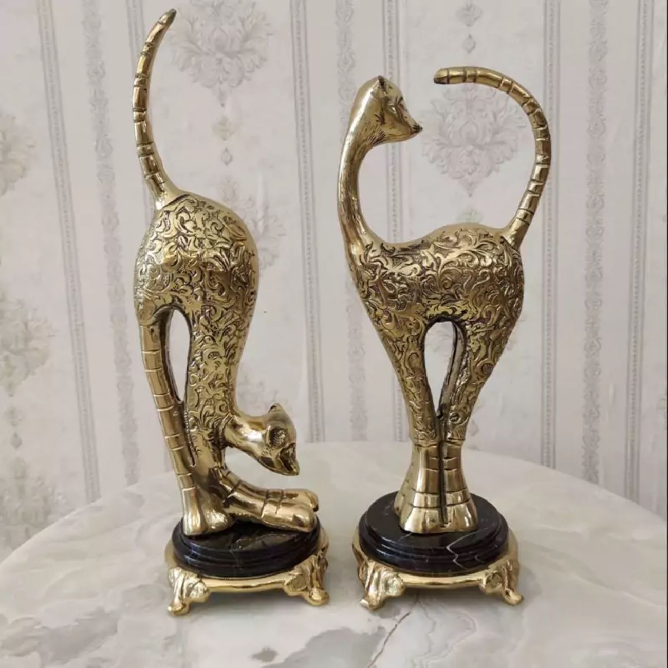 Sculptures de chats en polyester décoratives - Figurine en 2 pièces au design élégant