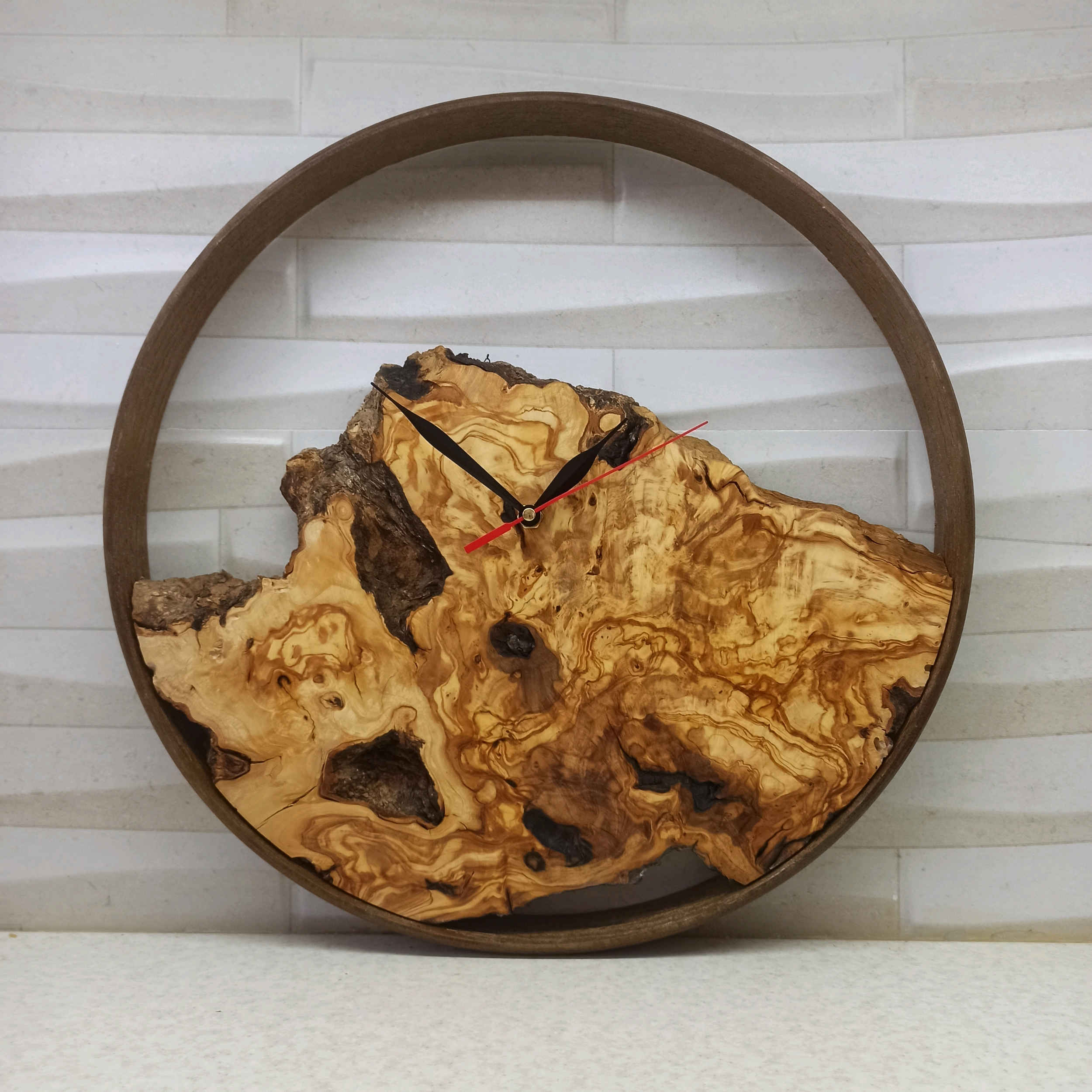 Horloge Murale en Bois Rustique – Décoration Maison Écologique