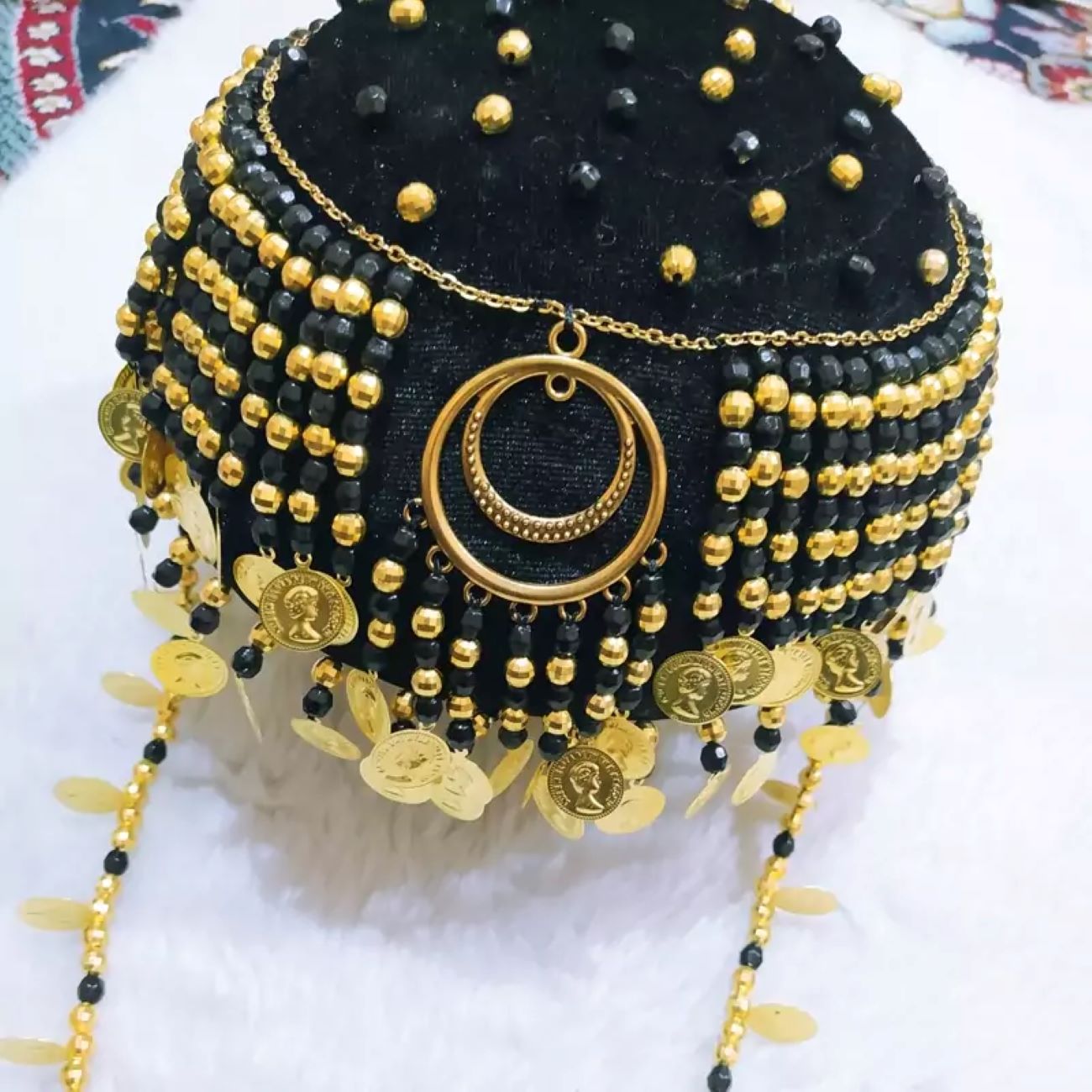 Chapeau Ethnique Kurde Traditionnel – Parfait pour Événements Culturels avec Motif de Pièces