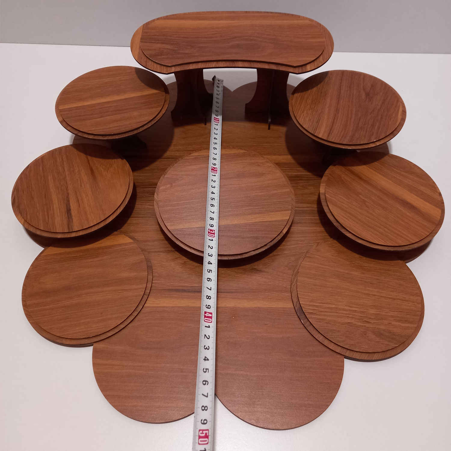 Ensemble Haft-Seen en bois pour une célébration intemporelle du Nouvel An persan (Nowruz)