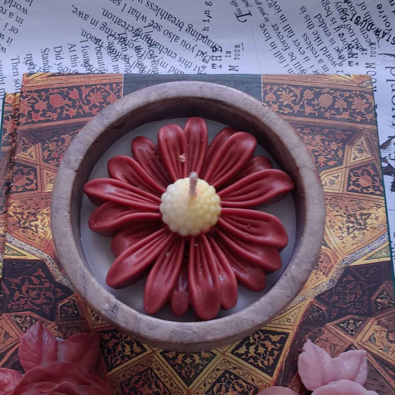 Bougies en pot en bois avec design fleur de marguerite