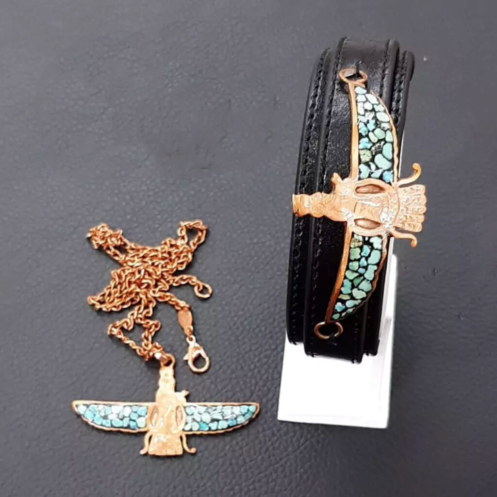 Ensemble bracelet et collier Faravahar en cuivre avec incrustations de turquoise