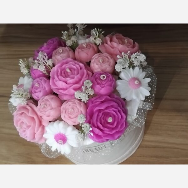 Boîte de bougie décorative avec fleurs, design floral rose