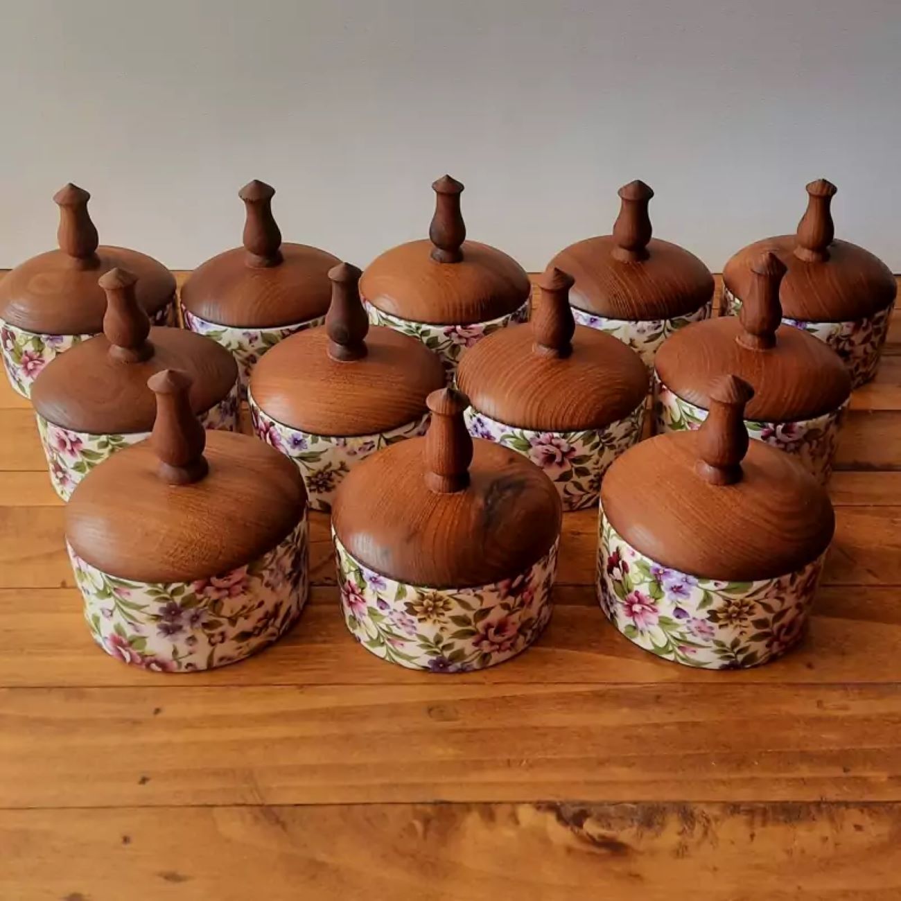 Bol à sucre en céramique décoratif avec couvercle en bois pour décoration intérieure classique