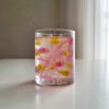 Bougie en pot en verre à la paraffine gel avec fleurs séchées – Design artisanal