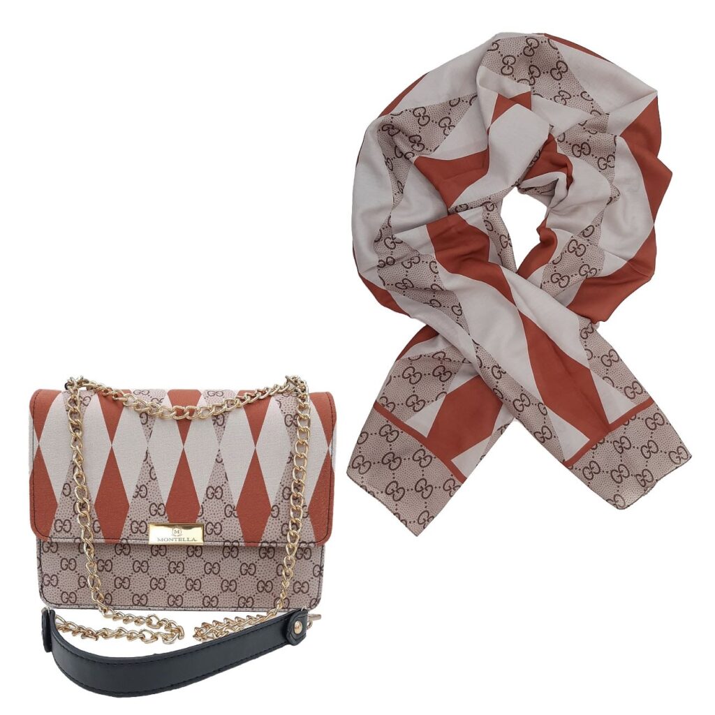 Sac à épaule élégant avec détails de chaîne et foulard assorti pour une tenue parfaite