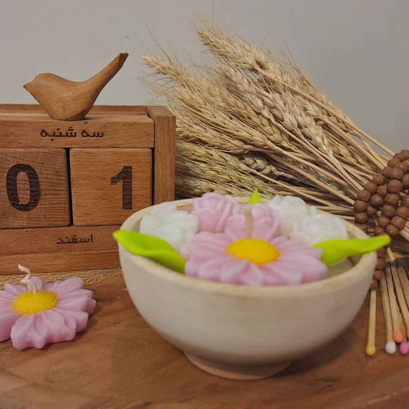 Bougies en pot en céramique artisanales – Motif floral