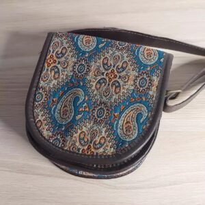 Sac à bandoulière Termeh rond fait main avec motifs héritage persan