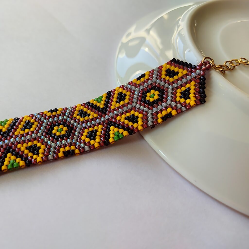 Bracelet Perlé Tissé Persan pour Femme – Motif Géométrique