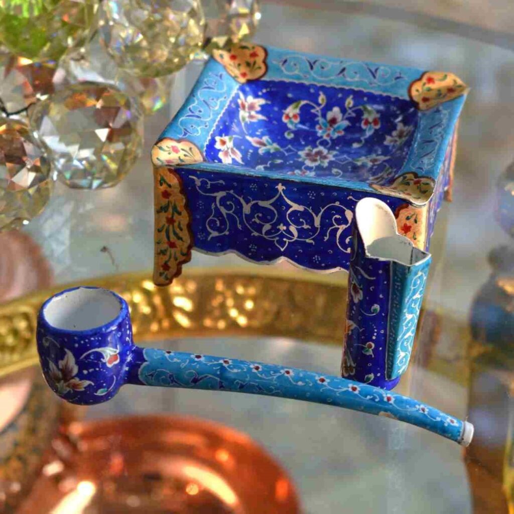 Pipe à fumer persane Minakari & porte-cendres – Artisanat et design exquis