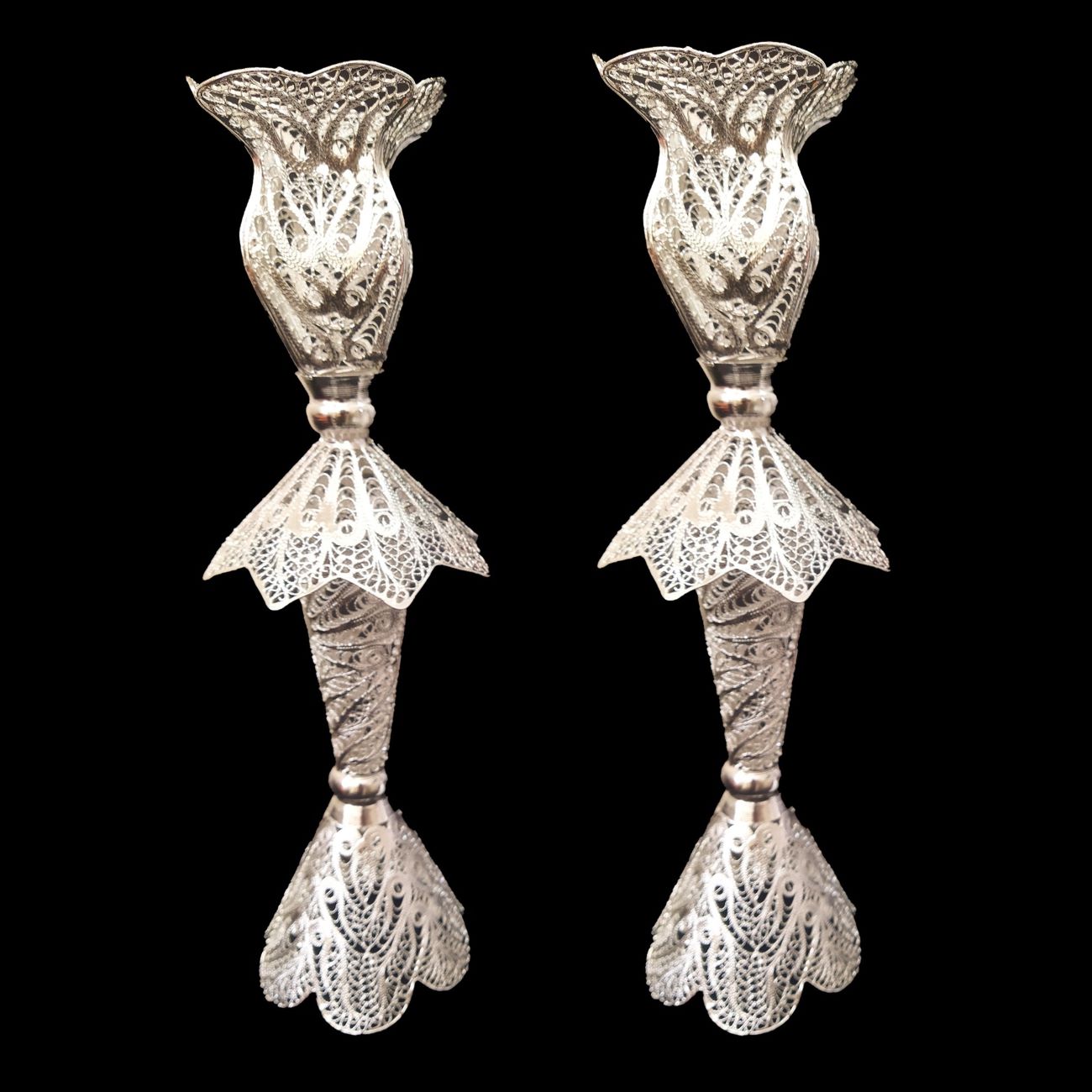 Set de bougeoirs en filigrane, fabriqués en cuivre et plaqué argent