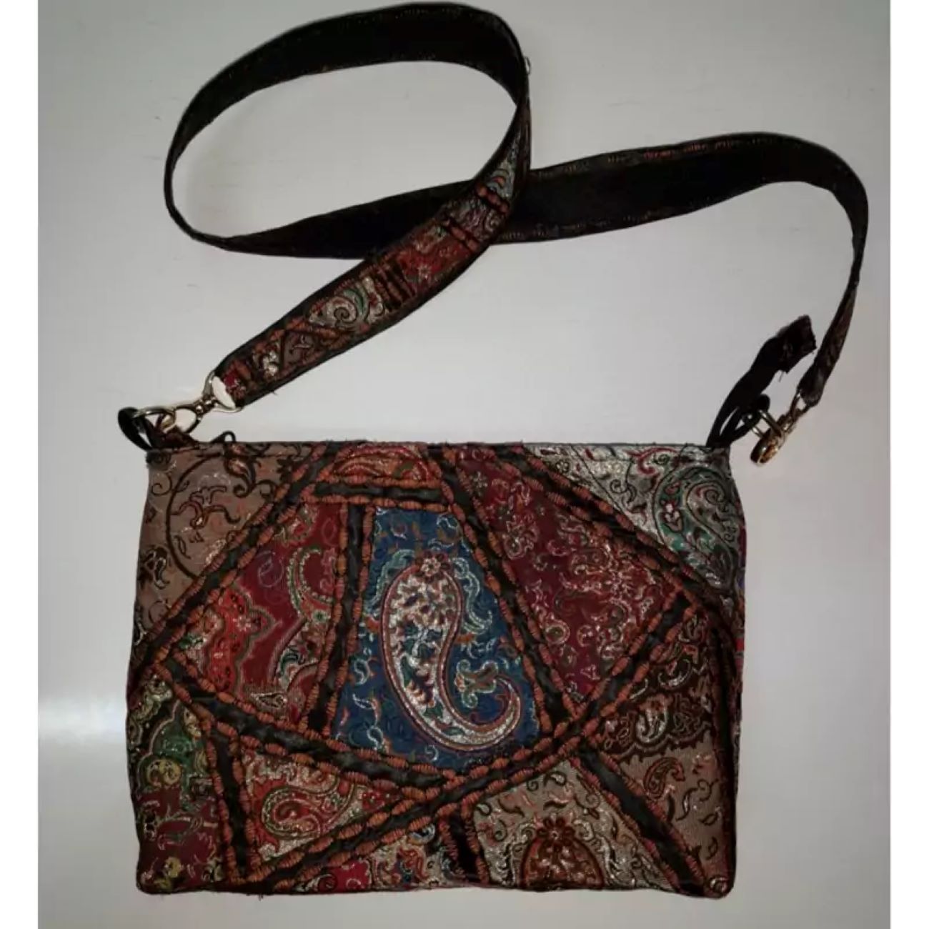 Sac Termeh avec patchwork et joli design pour un look unique