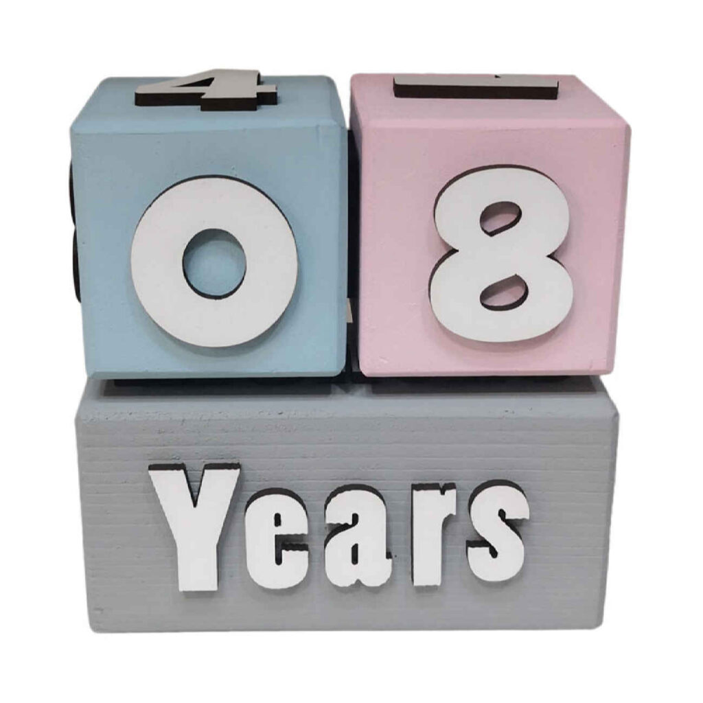 Calendrier de bureau en bois Cube – Solution écologique et élégante pour votre maison ou bureau