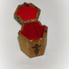 Boîte à bijoux en bois avec gravure de feuilles et motifs floraux