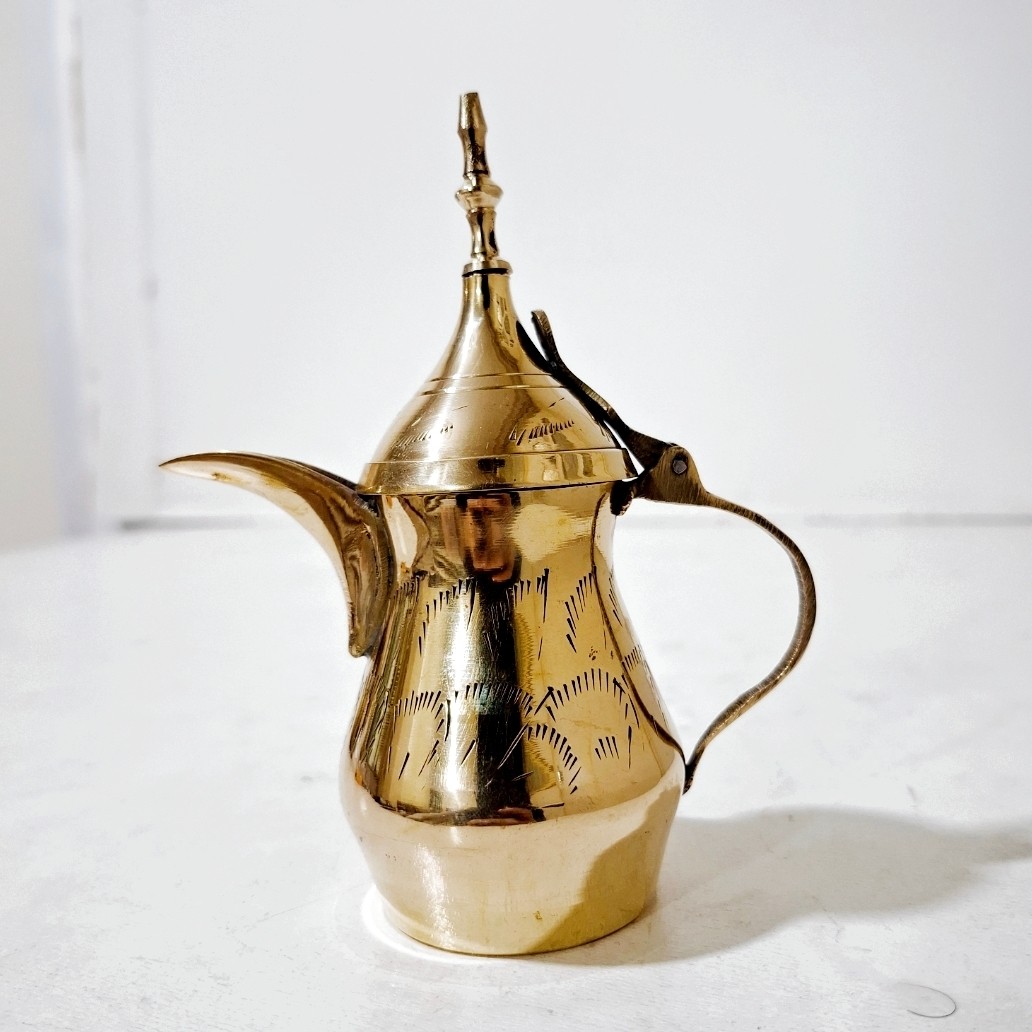 Mijara en Laiton – Idéale pour le Café Arabe et la Décoration de Table