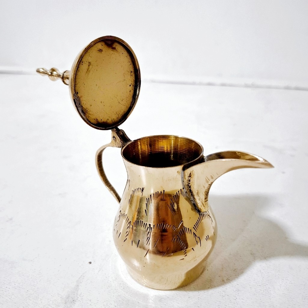 Mijara en Laiton – Idéale pour le Café Arabe et la Décoration de Table