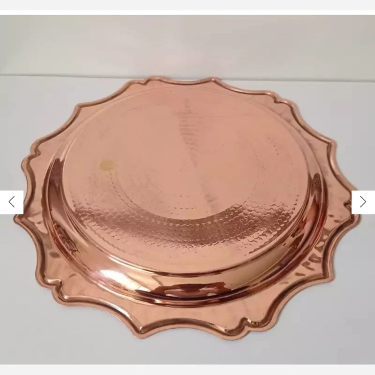Grand Plateau de Service en Cuivre Martelé à la Main – Parfait pour Recevoir des Invités ou en Décoration