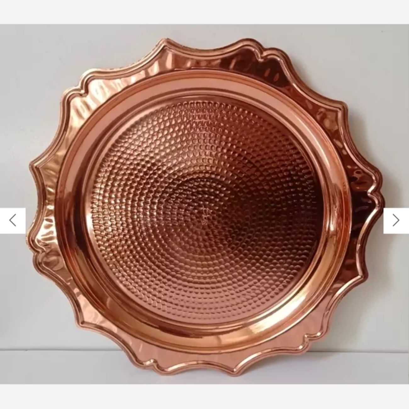 Grand Plateau de Service en Cuivre Martelé à la Main – Parfait pour Recevoir des Invités ou en Décoration