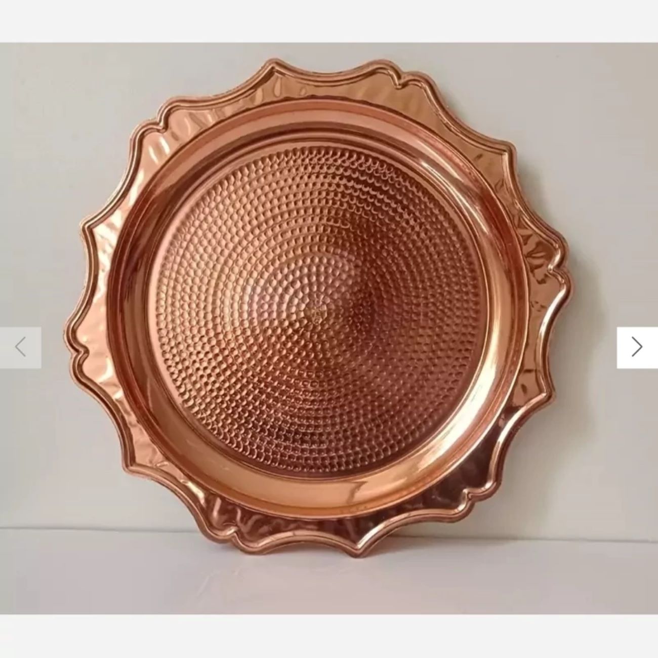 Grand Plateau de Service en Cuivre Martelé à la Main – Parfait pour Recevoir des Invités ou en Décoration