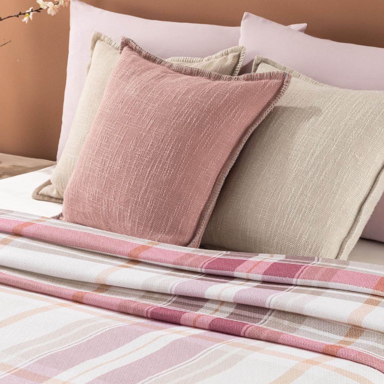 Couvre-Lit Double Madame Coco Modèle Aigle – Taille 220×200 cm