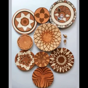 Ensemble de Poterie Murale – Mélange de Design Traditionnel et Moderne, 9 Pièces