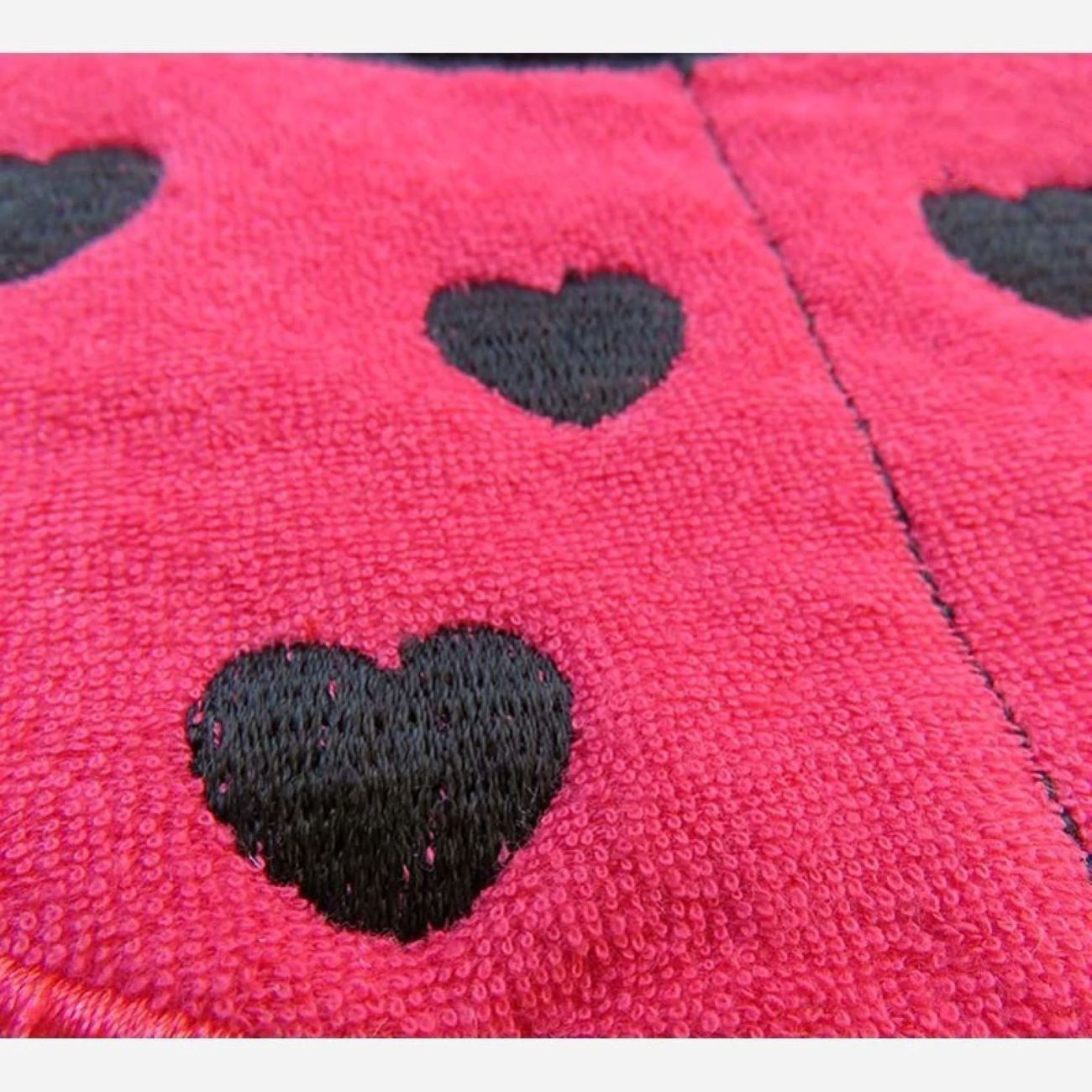 Bavoir pour bébé avec motif coccinelle dessin animé