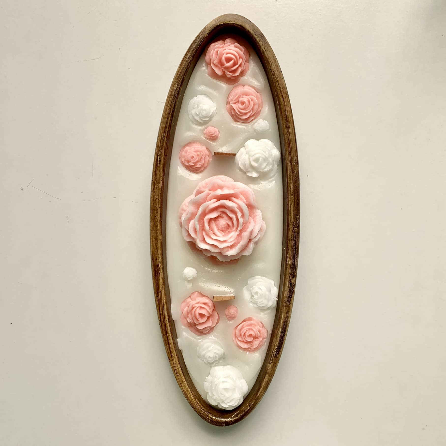 Bougie Aromatique en Pot Bois – Parfaite pour Cadeau ou Décoration avec Motif Fleur