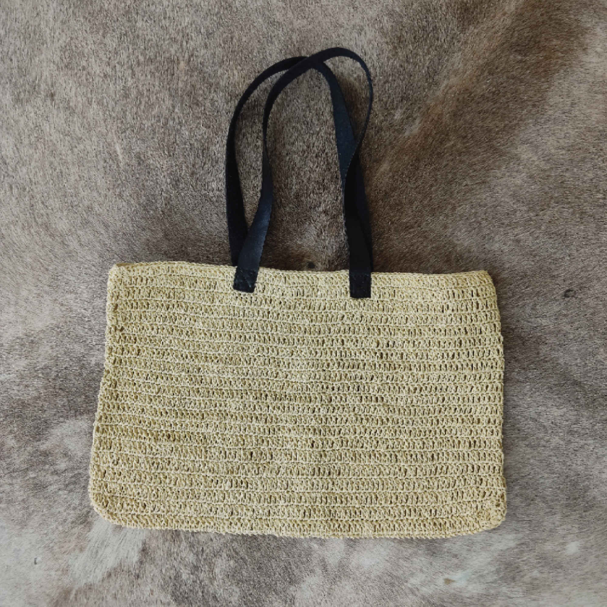 Sac fourre-tout en crochet boho en rafia avec sangle en simili cuir – Non doublé et léger