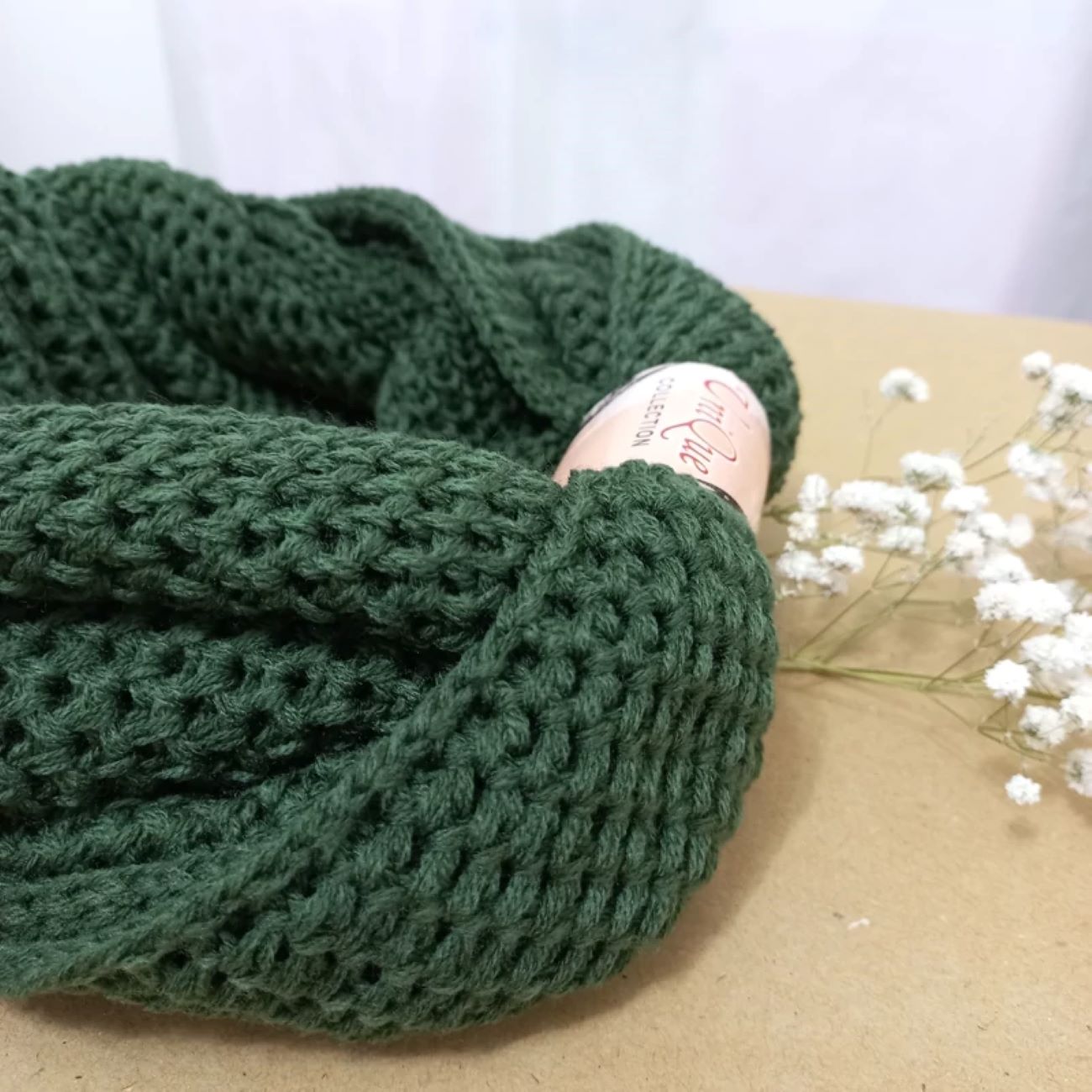 Foulard col tissé à la main – Parfait pour les temps froids et les superpositions